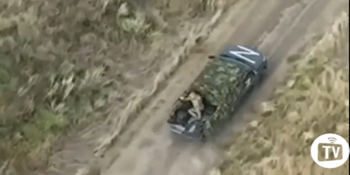  "Vídeo Chocante: Soldados Russos Descartam Cadáveres para Fugir de Drone Ucraniano"