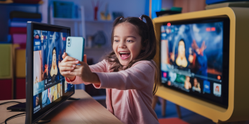 "Espelhamento de Tela na TV em Nuvem: Conectividade e Entretenimento Simplificados"