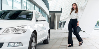 Uber e BYD Firmam Parceria para Introduzir 100 Mil Carros Elétricos em Plataforma Global